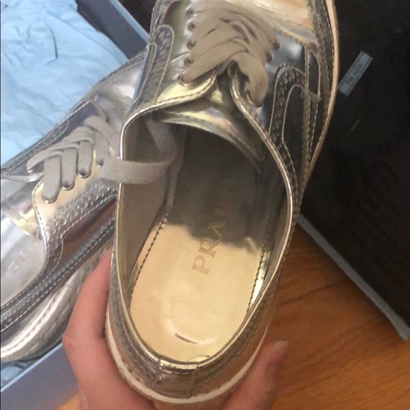 Prada shoes - Picture 3 of 5
